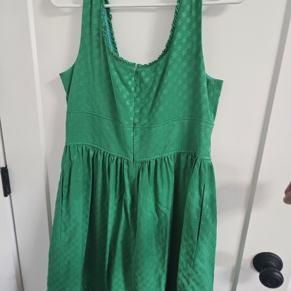 Maggy London Green Dress W/Pockets - Picture 2 of 4
